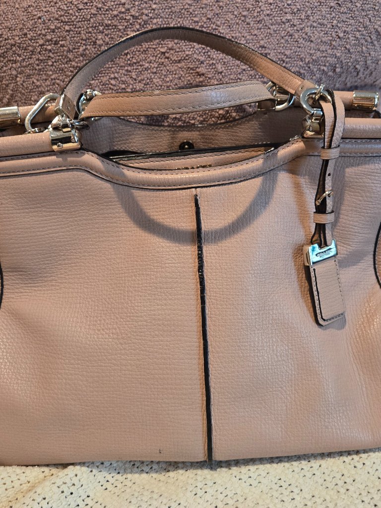 Coach Madison Caroline Satchel Peach/Nude (Large, Textured Leather)